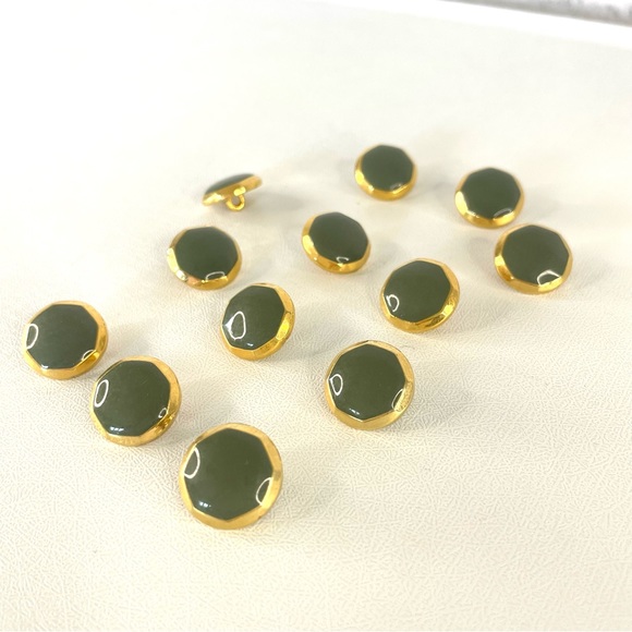 Lot of 12 Vintage Gold/Sage Green Octagonal Shank Buttons - Picture 4 of 9
